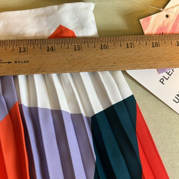 Chicwish Floral Abstract Color Block Maxi Skirt New L - Picture 12 of 12